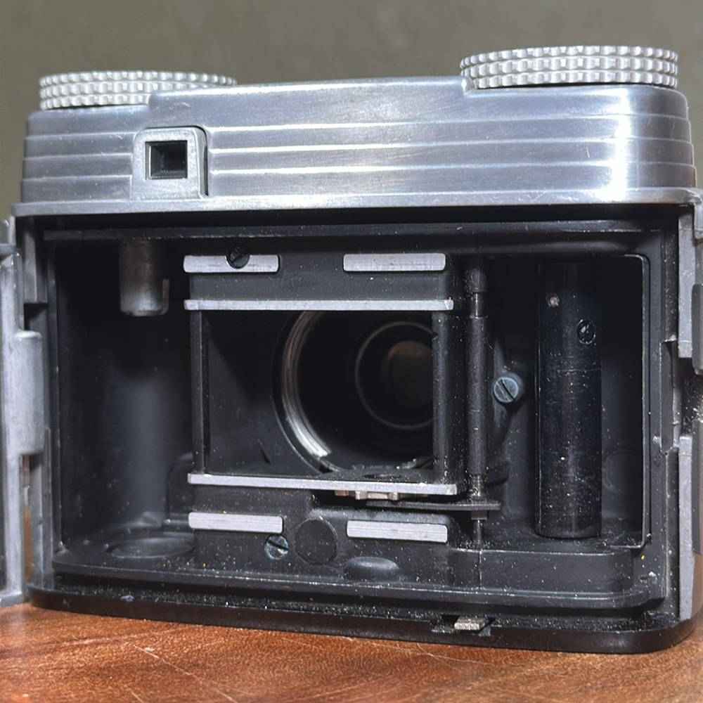 KODAK Signet 35 with Leather Kodak Case - Picture 11 of 16